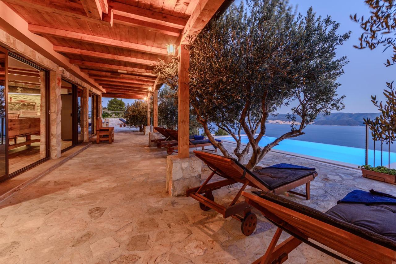 Villa Secluded Paradise Omiš Exteriör bild